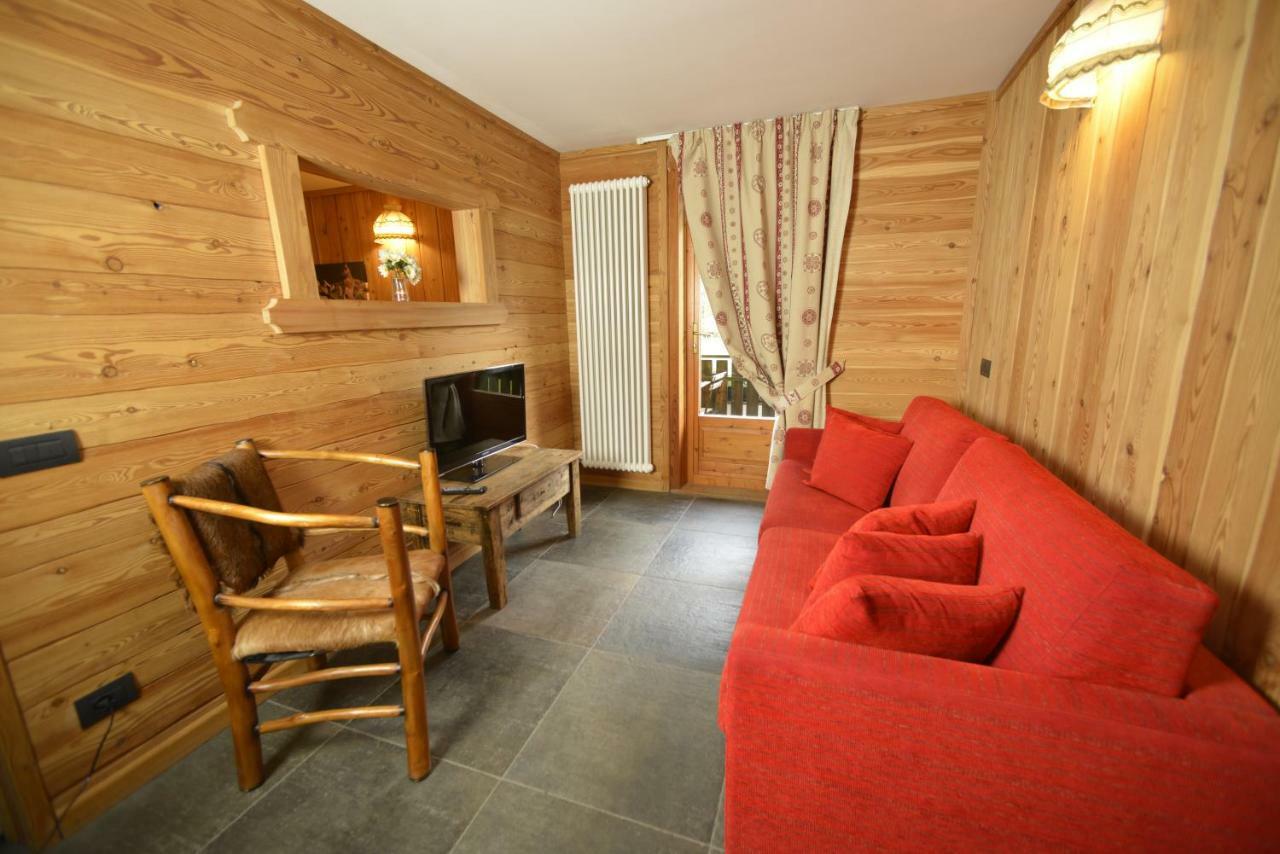 Albergo Alpenrose Ski&Bike Mountain Hotel Гресоне Сен Жан Екстериор снимка