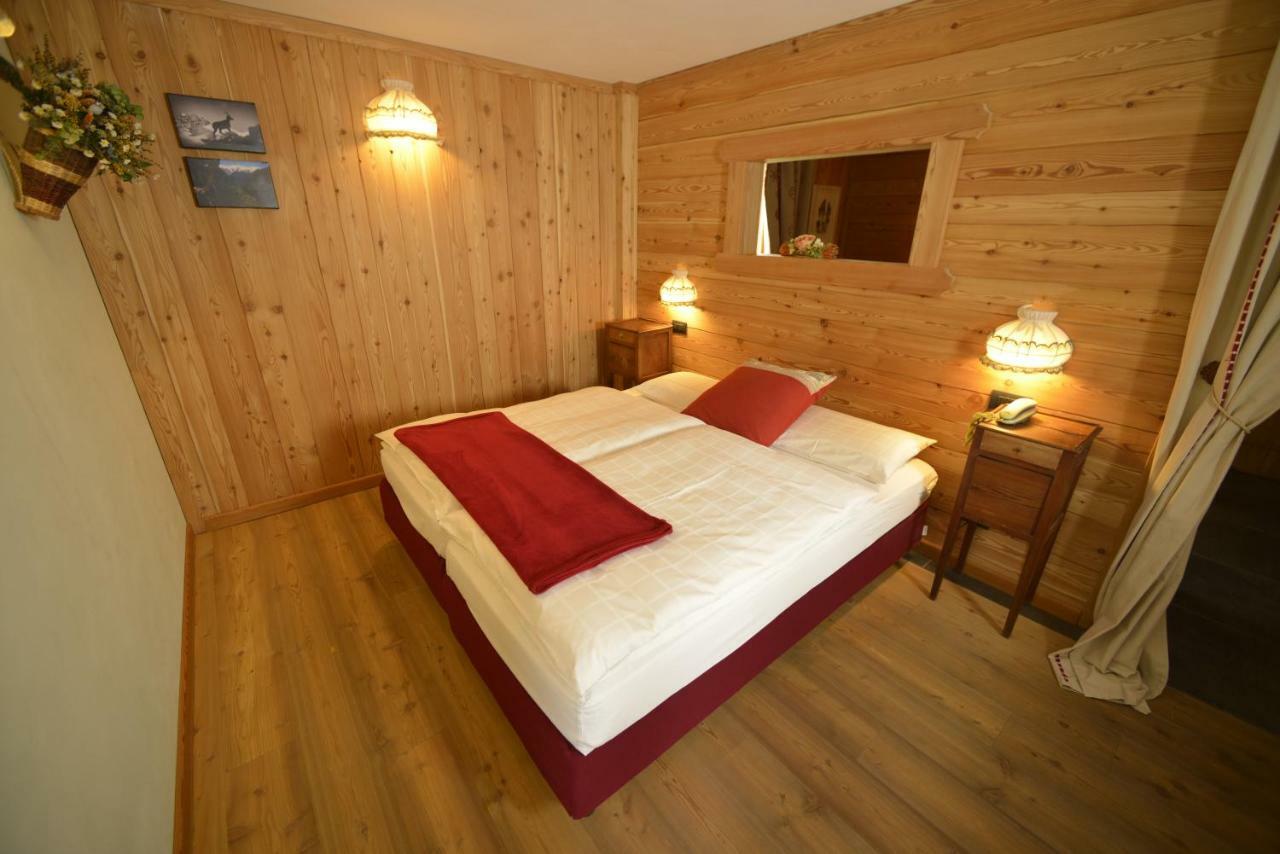 Albergo Alpenrose Ski&Bike Mountain Hotel Гресоне Сен Жан Екстериор снимка